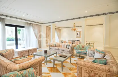 Penthouse - 3 Bedrooms - 5 Bathrooms for sale in Palazzo Versace - Culture Village - Dubai