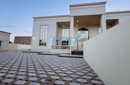 Villa - 6 Bedrooms - 7+ Bathrooms for rent in Dhaher 5 - Al Dhahir - Al Ain