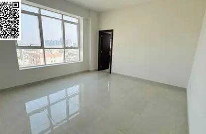 شقة - 2 غرف نوم - 3 حمامات للايجار في مساكن كورنيش عجمان - طريق كورنيش عجمان - عجمان