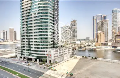 Apartment - 2 Bedrooms - 2 Bathrooms for rent in Vera Residences - Business Bay - Dubai