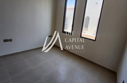 Townhouse - 2 Bedrooms - 4 Bathrooms for rent in Bloom Living - Zayed City (Khalifa City C) - Khalifa City - Abu Dhabi