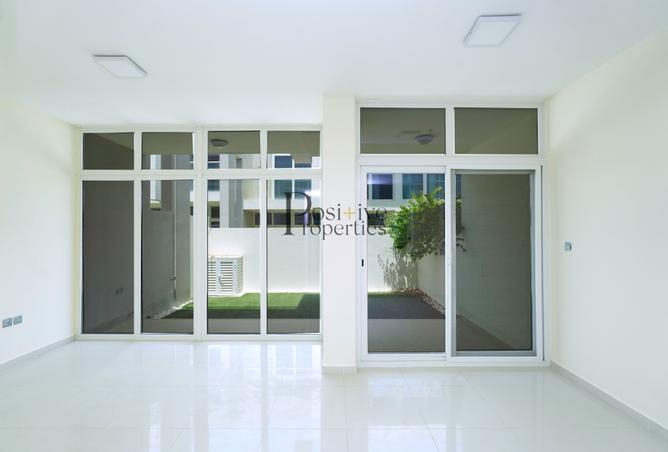 15180423 - Property Image 2