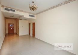 صورةغرفة فارغة لـ: شقة - 1 غرفة نوم - 1 حمام للكراء في مردف - دبي, صورة 1