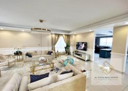 صورةغرفة المعيشة لـ: فيلا - 3 غرف نوم - 5 حمامات للكراء في فلل D - لفين لجندز - دبي, صورة 1