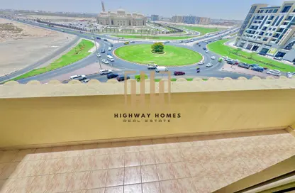 Apartment - 3 Bedrooms - 3 Bathrooms for rent in Muwailih Building - Muwaileh - Sharjah