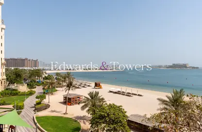 Apartment - 2 Bedrooms - 3 Bathrooms for sale in Al Dabas - Shoreline Apartments - Palm Jumeirah - Dubai