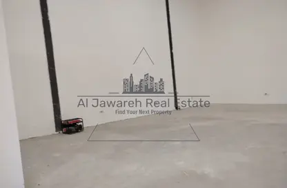 مستودع - استوديو - 1 حمام للايجار في أم درع - أم القيوين