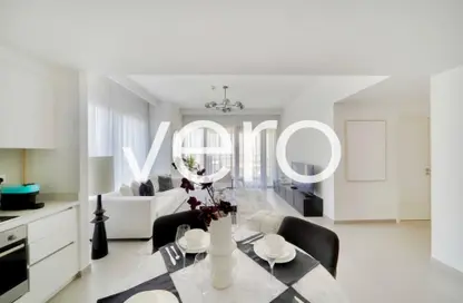 Apartment - 2 Bedrooms - 2 Bathrooms for rent in Downtown Views - Zabeel 2 - Zabeel - Dubai
