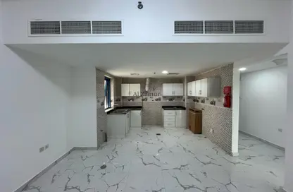 Apartment - 1 Bedroom - 2 Bathrooms for rent in Al Amir Building - Arjan - Dubai