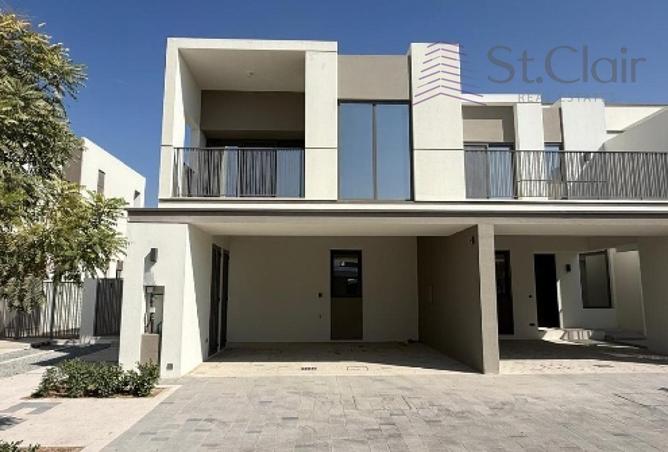 Brand New 4Bedroom Townhouse | Single Row | Ready