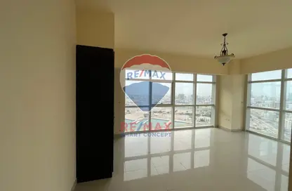 Apartment - 3 Bedrooms - 5 Bathrooms for sale in Tala Tower - Marina Square - Al Reem Island - Abu Dhabi