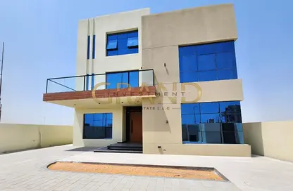 Outdoor Building image for: Villa - 5 Bedrooms - 6 Bathrooms for sale in Alreeman II - Al Shamkha - Abu Dhabi, Image 1