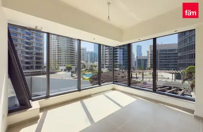 Apartment - 1 Bedroom - 2 Bathrooms for sale in Silverene Tower B - Silverene - Dubai Marina - Dubai