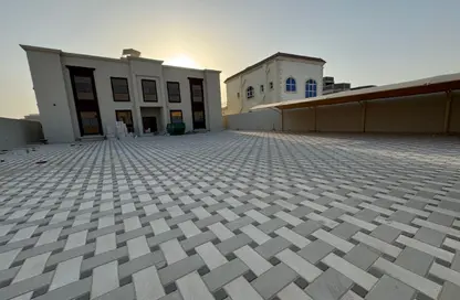 شقة - 2 غرف نوم - 3 حمامات للايجار في مدينة الرياض - أبوظبي