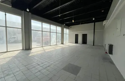 Show Room - Studio - 1 Bathroom for rent in Industrial Building 13 - Industrial Area 13 - Sharjah Industrial Area - Sharjah Show Room - Studio - 1 Bathroom for rent in Industrial Building 13 - Industrial Area 13 - Sharjah Industrial Area - Sharjah