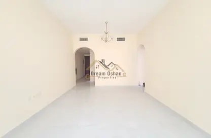 Apartment - 2 Bedrooms - 2 Bathrooms for rent in Hajar Building - Muwaileh Commercial - Sharjah
