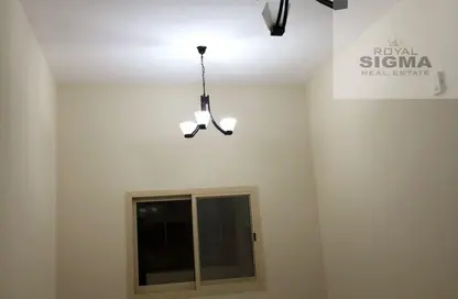 Apartment - 2 Bedrooms - 2 Bathrooms for rent in Al Muraqqabat - Deira - Dubai