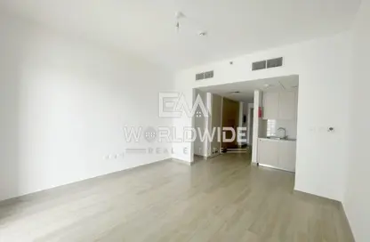 Apartment - Studio - 1 Bathroom for rent in Waters Edge - Yas Island - Abu Dhabi