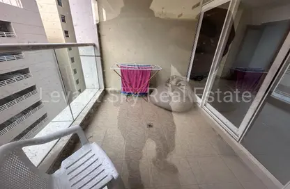 Apartment - 3 Bedrooms - 5 Bathrooms for rent in Blue Tower - Sheikh Zayed Road - Dubai