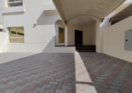Villa - 4 bedrooms - 5 bathrooms for rent in Al Muteena 226 - Al Muteena - Deira - Dubai