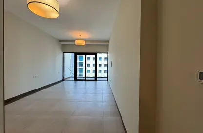 Apartment - Studio - 1 Bathroom for rent in SOL Bay - Business Bay - Dubai