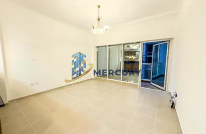 Apartment - Studio - 1 Bathroom for rent in Burj Al Nujoom - Downtown Dubai - Dubai