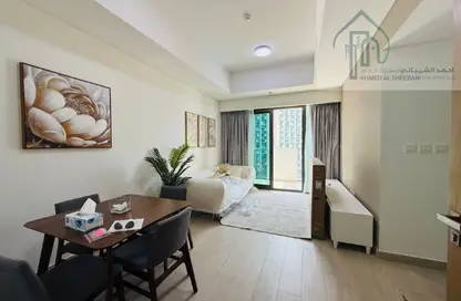 Apartment - 1 Bedroom - 2 Bathrooms for rent in Azizi Fawad Residence - Dubai Healthcare City 2 - Al Jaddaf - Dubai