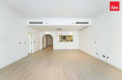 Apartment - 2 Bedrooms - 3 Bathrooms for rent in Al Hallawi - Shoreline Apartments - Palm Jumeirah - Dubai