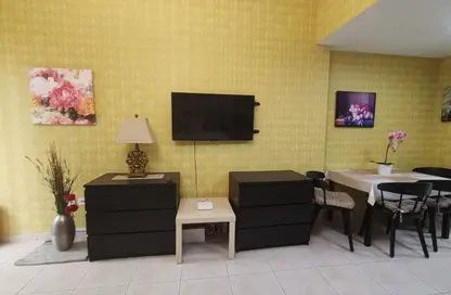 Apartment - Studio - 1 Bathroom for rent in Burj Al Nujoom - Downtown Dubai - Dubai Apartment - Studio - 1 Bathroom for rent in Burj Al Nujoom - Downtown Dubai - Dubai