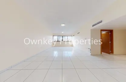 Apartment - 2 Bedrooms - 2 Bathrooms for rent in Silver Sands 1 - Mankhool - Bur Dubai - Dubai