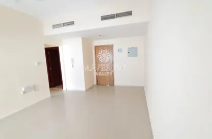 Empty Room image for: Apartment - 1 Bedroom - 1 Bathroom for rent in Hend Tower - Al Taawun Street - Al Taawun - Sharjah, Image 1