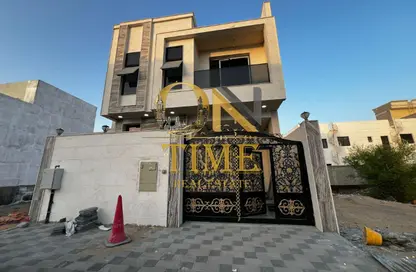 Apartment - 4 Bedrooms - 4 Bathrooms for rent in Al Zaheya Gardens - Al Zahya - Ajman