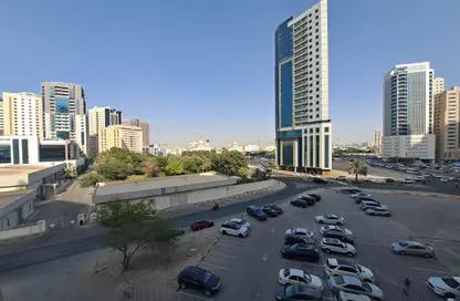 شقة - 3 غرف نوم - 5 حمامات للايجار في برج هند - شارع التعاون - التعاون - الشارقة