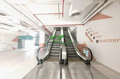 Shop - Studio - 2 Bathrooms for rent in Al Mamoura - Muroor Area - Abu Dhabi