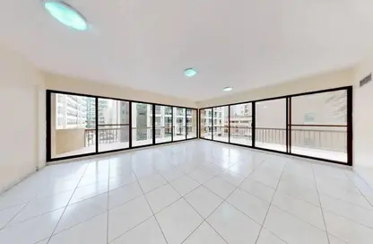 Apartment - 3 Bedrooms - 3 Bathrooms for rent in Golden Sands 1 - Mankhool - Bur Dubai - Dubai