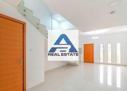 Luxury Townhouse | Near to Facilities | Bright