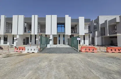 Townhouse - 2 Bedrooms - 3 Bathrooms for sale in Bianca - Dubai Land - Dubai