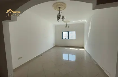 Apartment - 1 Bedroom - 2 Bathrooms for rent in Al Majaz 3 - Al Majaz - Sharjah Apartment - 1 Bedroom - 2 Bathrooms for rent in Al Majaz 3 - Al Majaz - Sharjah