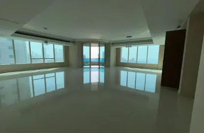 شقة - 3 غرف نوم - 5 حمامات للبيع في المجاز 3 - المجاز - الشارقة