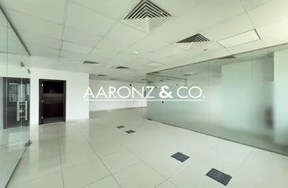 مكتب - استوديو للايجار في القمة - الخليج التجاري - دبي