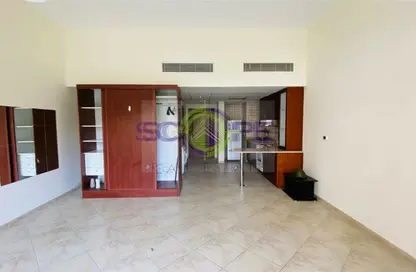 Apartment - 1 Bathroom for rent in Widcombe House 1 - Widcombe House - Motor City - Dubai