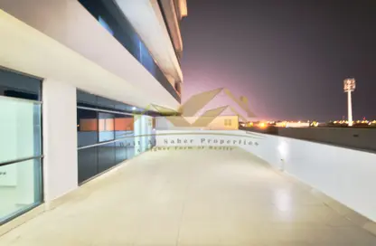 Apartment - 1 Bedroom - 2 Bathrooms for rent in Jumeirah Garden City - Al Satwa - Dubai