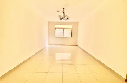 Apartment - 1 Bedroom - 2 Bathrooms for rent in Muwaileh 29 Building - Muwaileh - Sharjah