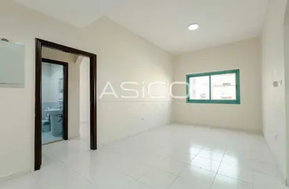 شقة - غرفة نوم - 2 حمامات للايجار في مبنى سلطان لوتاه - المرقبات - ديرة - دبي