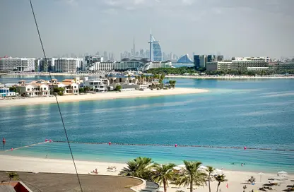 Apartment - 1 Bedroom - 2 Bathrooms for rent in Emerald - Tiara Residences - Palm Jumeirah - Dubai