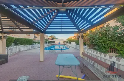 Villa - 4 Bedrooms - 4 Bathrooms for rent in Jumeirah 3 - Jumeirah - Dubai