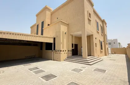 فيلا - 4 غرف نوم - 6 حمامات للايجار في حوشي - البادي - الشارقة