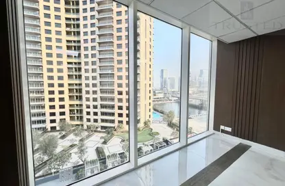 Office Space - Studio for rent in Crystal Tower - Business Bay - Dubai