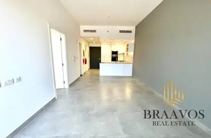 Apartment - 1 Bedroom - 2 Bathrooms for rent in Lucky 1 Residence - Jumeirah Village Circle - Dubai