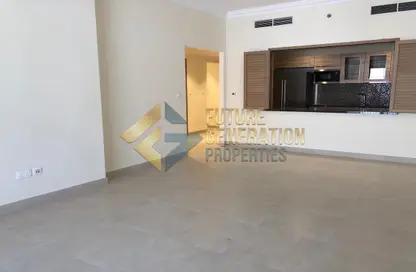 Apartment - 2 Bedrooms - 3 Bathrooms for rent in Qamar 2 - Madinat Badr - Al Muhaisnah - Dubai
